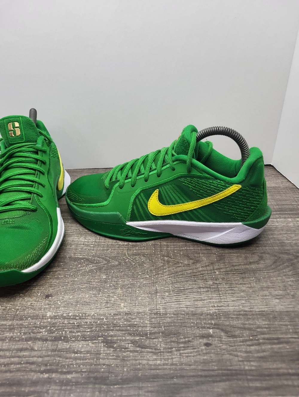 Nike Sabrina 2 Oregon Ducks Women's Size 6.5 Basketball Shoes Sneakers - Picture 2 of 10